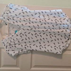 Fun2Fun Lillian V-Neck Blouse